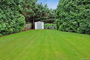 7 Beatrice Ln, Old Bethpage, NY 11804 - Photo 19