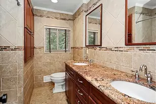 7 Beatrice Ln, Old Bethpage, NY 11804 - Photo 13