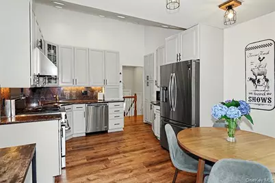 7 Beatrice Lane, Old Bethpage, NY 11804 - Photo 5