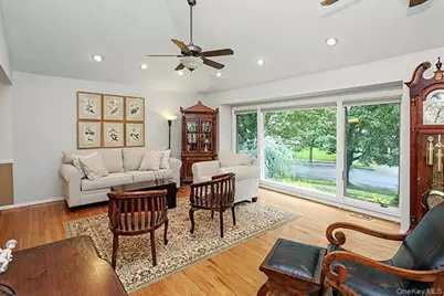 7 Beatrice Lane, Old Bethpage, NY 11804 - Photo 3