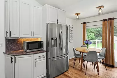 7 Beatrice Lane, Old Bethpage, NY 11804 - Photo 7