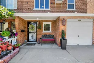 279 Throggs Neck Blvd, Bronx, NY 10465 - Photo 3
