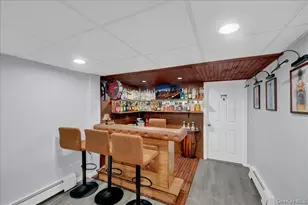 279 Throggs Neck Blvd, Bronx, NY 10465 - Photo 25