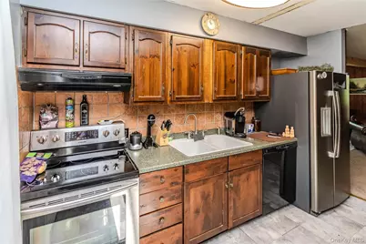 15 Winterthur Road, Woodridge, NY 12789 - Photo 9