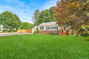 6 Hines Rd, Middle Island, NY 11953 - Photo 3