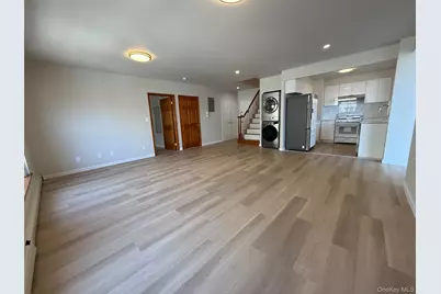 4231 Colden Street #F7A, Flushing, NY 11355 - Photo 5