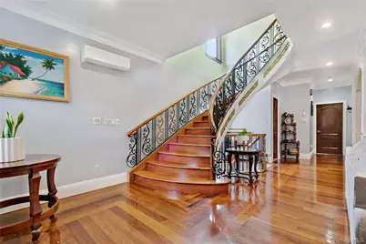 1011 Bay 24th Street, Far Rockaway, NY 11691 - Photo 3