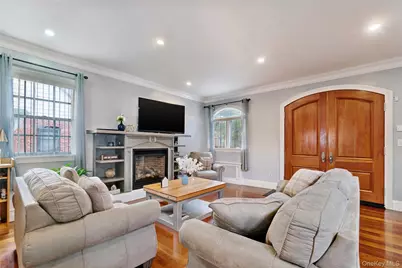 1011 Bay 24th Street, Far Rockaway, NY 11691 - Photo 9