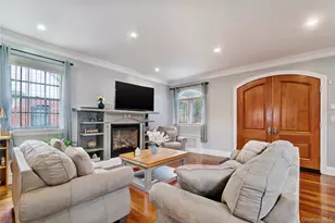 10-11 Bay 24th St, Far Rockaway, NY 11691 - Photo 9