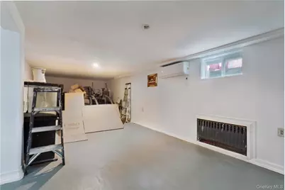 1011 Bay 24th Street, Far Rockaway, NY 11691 - Photo 29