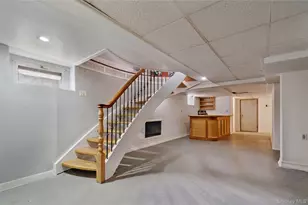 10-11 Bay 24th St, Far Rockaway, NY 11691 - Photo 31
