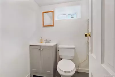 1011 Bay 24th Street, Far Rockaway, NY 11691 - Photo 27
