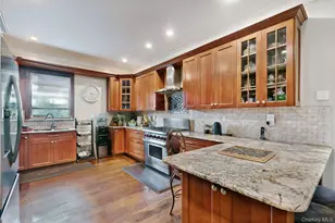 10-11 Bay 24th St, Far Rockaway, NY 11691 - Photo 5