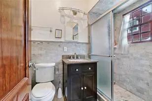 10-11 Bay 24th St, Far Rockaway, NY 11691 - Photo 23