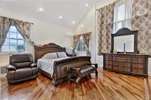 10-11 Bay 24th St, Far Rockaway, NY 11691 - Photo 13