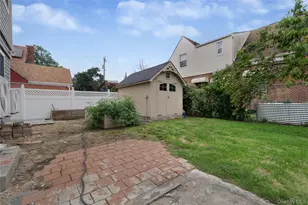 10-11 Bay 24th St, Far Rockaway, NY 11691 - Photo 35