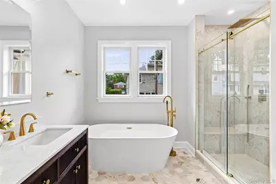 108 Tanners Pond Road, Garden City, NY 11530 - Photo 19