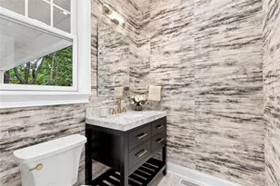 108 Tanners Pond Rd, Garden City, NY 11530 - Photo 13