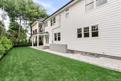108 Tanners Pond Road, Garden City, NY 11530 - Photo 3