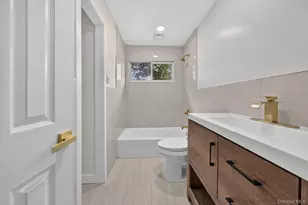2602 Knickerbocker Ave, Medford, NY 11763 - Photo 11