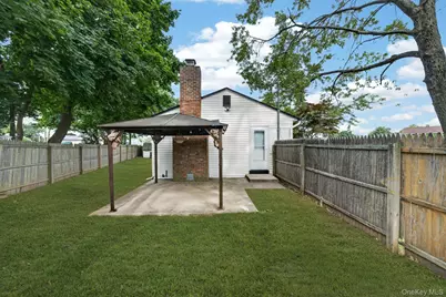 2602 Knickerbocker Avenue, Medford, NY 11763 - Photo 25