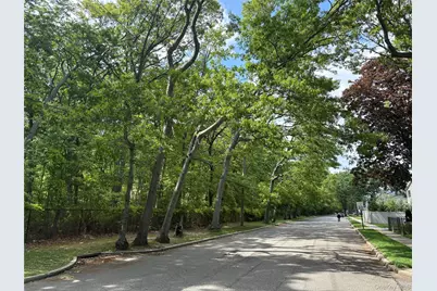 11 New York Avenue, Massapequa, NY 11758 - Photo 35