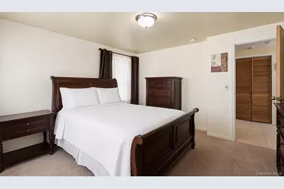 77 Driving Park Avenue, Lynbrook, NY 11563 - Photo 11