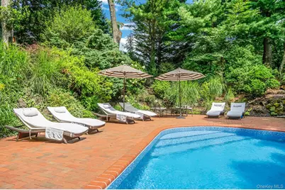 1 Winston Court, Dix Hills, NY 11746 - Photo 43