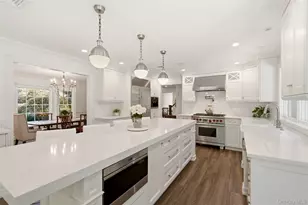 1 Winston Ct, Dix Hills, NY 11746 - Photo 11
