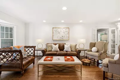 1 Winston Court, Dix Hills, NY 11746 - Photo 17