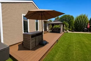 639 Elmwood Rd, West Babylon, NY 11704 - Photo 3