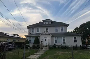 151 Amherst St, Hempstead, NY 11550 - Photo 3