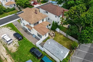 22 Devine St, Lynbrook, NY 11563 - Photo 19