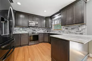 28 Twilight Rd, Rocky Point, NY 11778 - Photo 5