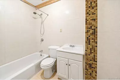918 Summit Avenue, Bronx, NY 10452 - Photo 11