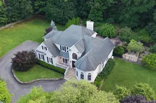 219 Taylor Rd, Cornwall, NY 10953 - Photo 9