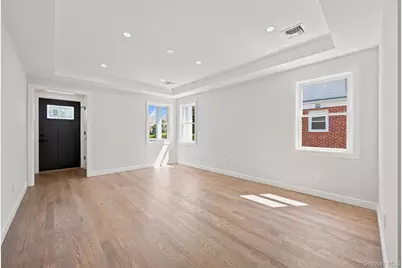106 Nugent Street, New Hyde Park, NY 11040 - Photo 7
