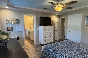 1661 Old Country Rd, Riverhead, NY 11901 - Photo 29