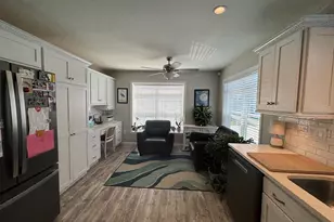 1661 Old Country Rd, Riverhead, NY 11901 - Photo 15