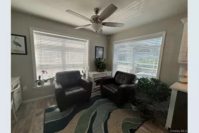 1661 Old Country Road #567, Riverhead, NY 11901 - Photo 17
