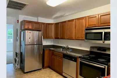 301 Willow Lane, Valley Stream, NY 11580 - Photo 7