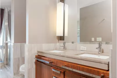 400 Fifth Avenue, New York, NY 10018 - Photo 9