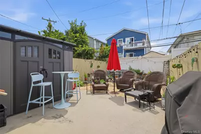 140 E Pine Street, Long Beach, NY 11561 - Photo 19