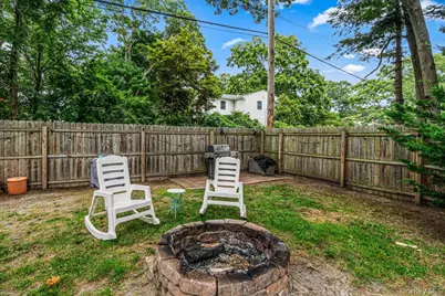 4 Coleman Avenue, Patchogue, NY 11772 - Photo 27