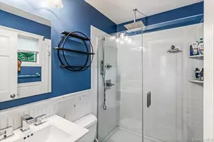 4 Coleman Ave, Patchogue, NY 11772 - Photo 15