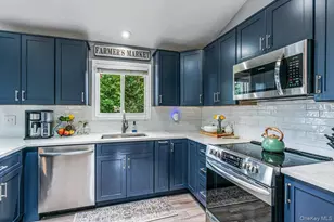 4 Coleman Ave, Patchogue, NY 11772 - Photo 9