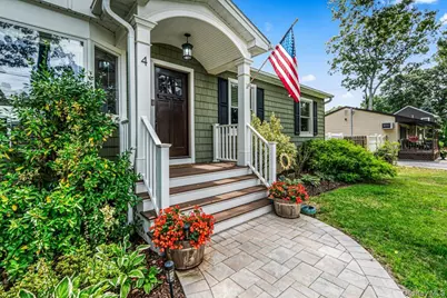 4 Coleman Avenue, Patchogue, NY 11772 - Photo 3