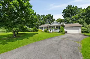 22 Rosewood Ln, Wurtsboro, NY 12790 - Photo 5