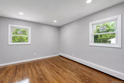 3 Park Avenue, Medford, NY 11763 - Photo 9