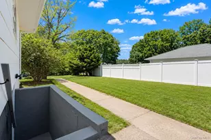 3 Park Ave, Medford, NY 11763 - Photo 23